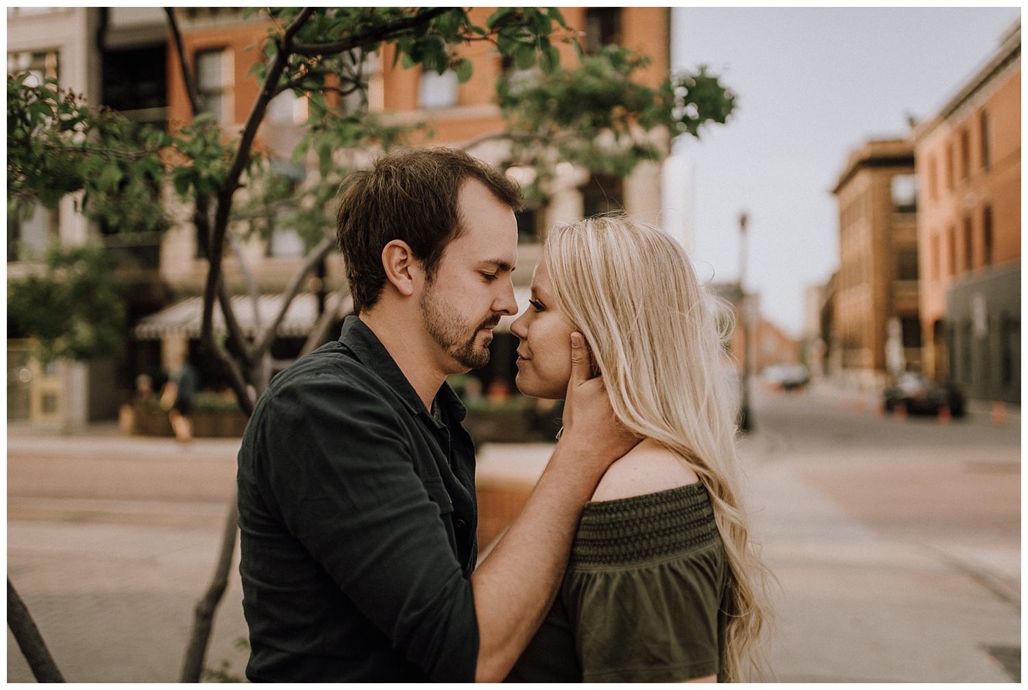 katie marie photography - chicken nugget viral photo shoot - chicken nugget engagement shoot - hamilton ontario photographer_0013.jpg