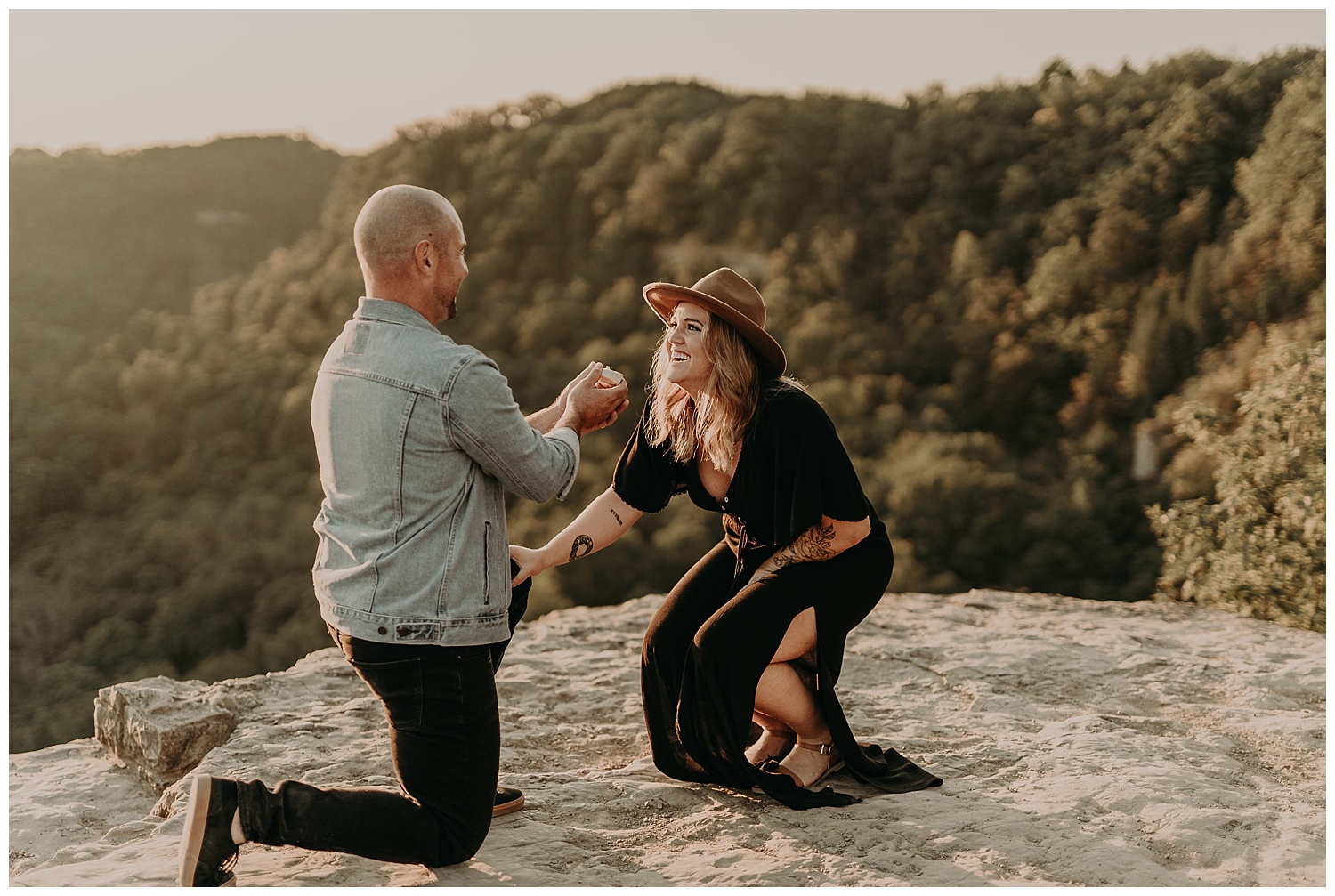 Katie Marie Photography | Hamilton Ontario Wedding Photographer | Hamilton Engagement Session | HamOnt | Dundas Peak Proposal_0043.jpg