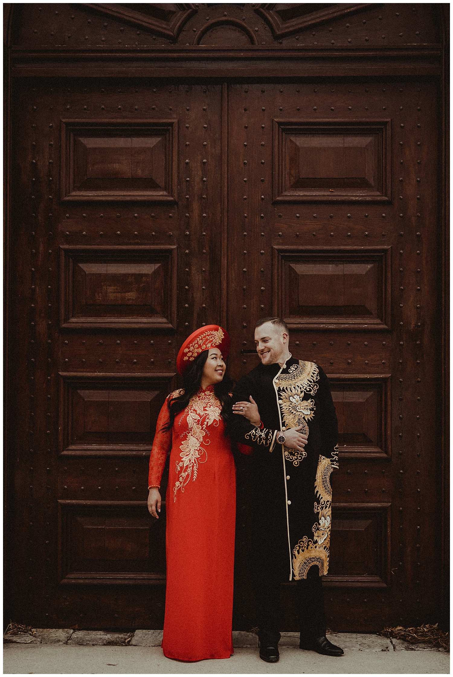 Katie Marie Photography | Hamilton Ontario Wedding Photographer | Hamilton Engagement Session | HamOnt | Vietnamese Engagement Session | Traditional Outfit Engagement Session | Dundurn Castle_0004.jpg