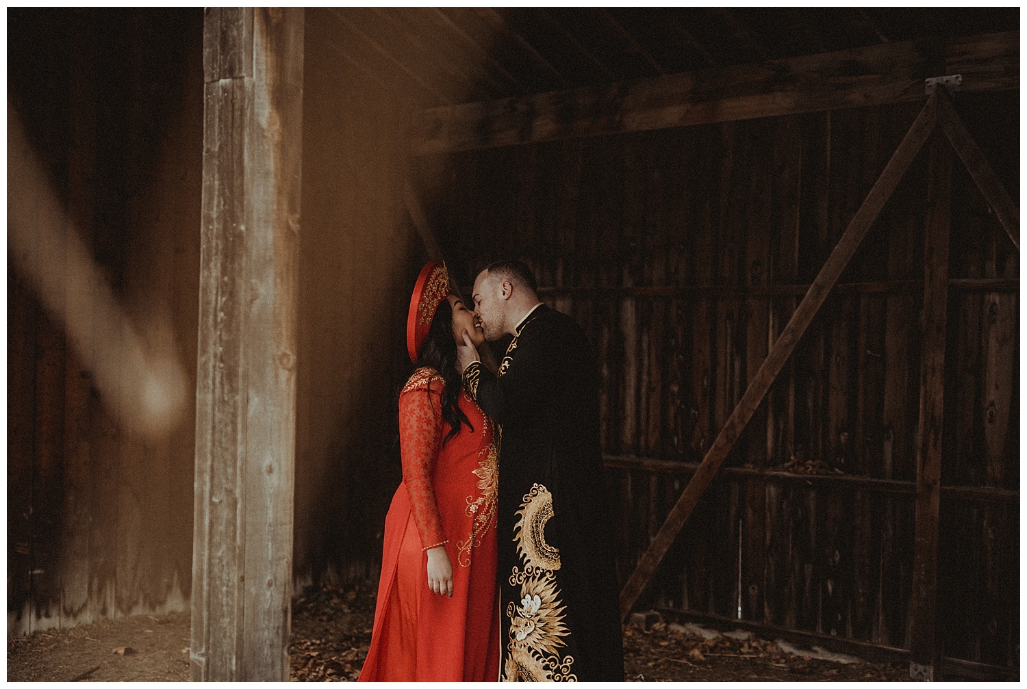 Katie Marie Photography | Hamilton Ontario Wedding Photographer | Hamilton Engagement Session | HamOnt | Vietnamese Engagement Session | Traditional Outfit Engagement Session | Dundurn Castle_0007.jpg