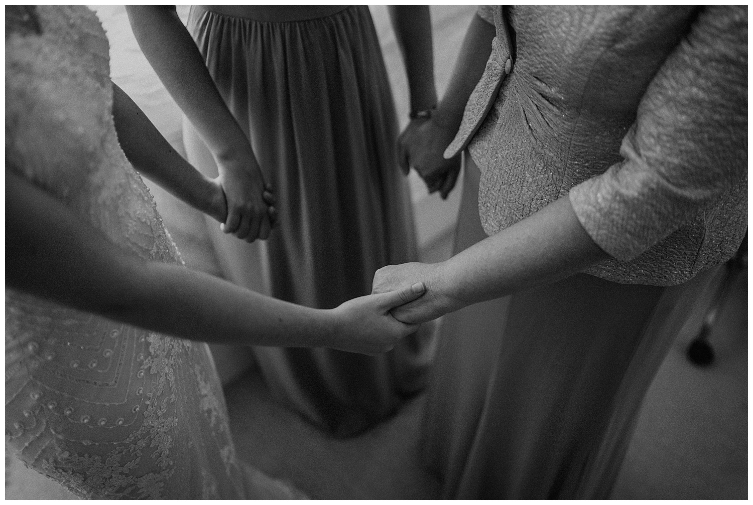 Katie Marie Photography | Hamilton Ontario Wedding Photographer | Ancaster Mill Winter Wedding | Oakville Conference Centre Wedding | RBG Wedding | Royal Botanical Gardens Wedding_0029.jpg