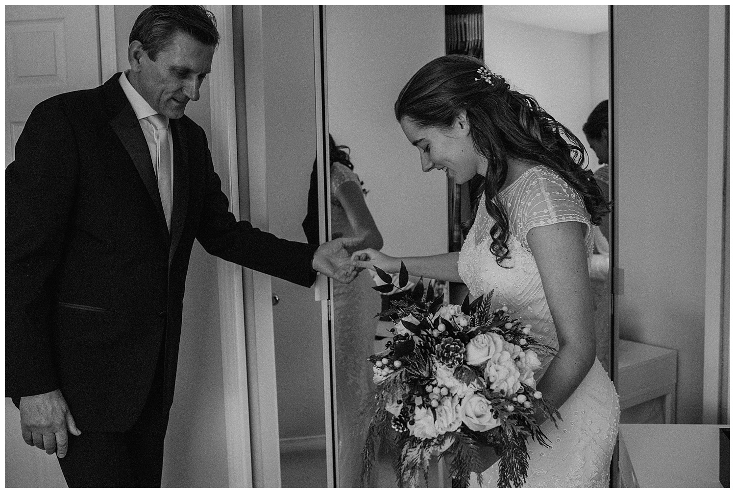 Katie Marie Photography | Hamilton Ontario Wedding Photographer | Ancaster Mill Winter Wedding | Oakville Conference Centre Wedding | RBG Wedding | Royal Botanical Gardens Wedding_0037.jpg