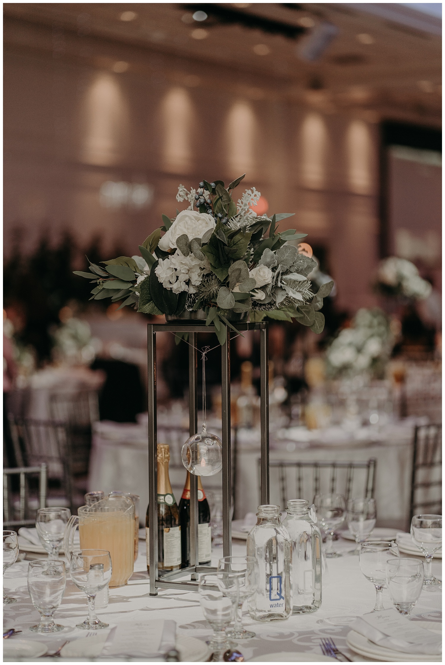 Katie Marie Photography | Hamilton Ontario Wedding Photographer | Ancaster Mill Winter Wedding | Oakville Conference Centre Wedding | RBG Wedding | Royal Botanical Gardens Wedding_0241.jpg