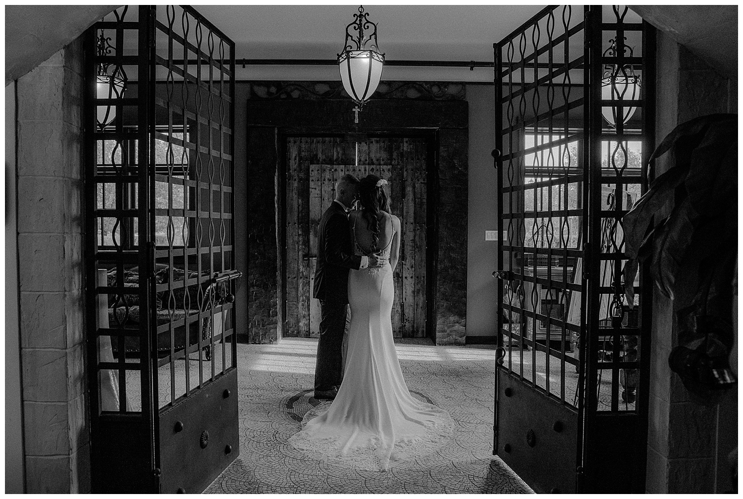 Katie Marie Photography | Hamilton Ontario Wedding Photographer | Kitchener Wedding Photographer | Hacienda Sarria Wedding | Cambridge Wedding_0181.jpg