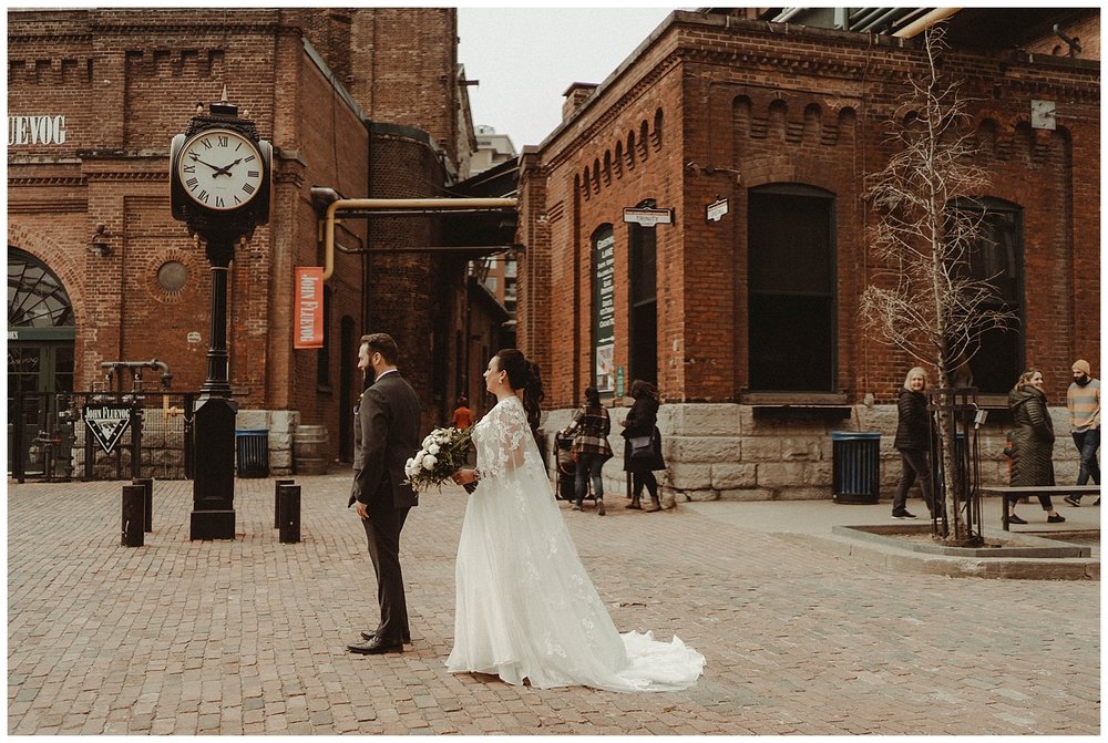 Katie Marie Photography | Archeo Wedding Arta Gallery Wedding | Distillery District Wedding | Toronto Wedding Photographer | Hamilton Toronto Ontario Wedding Photographer |_0005.jpg