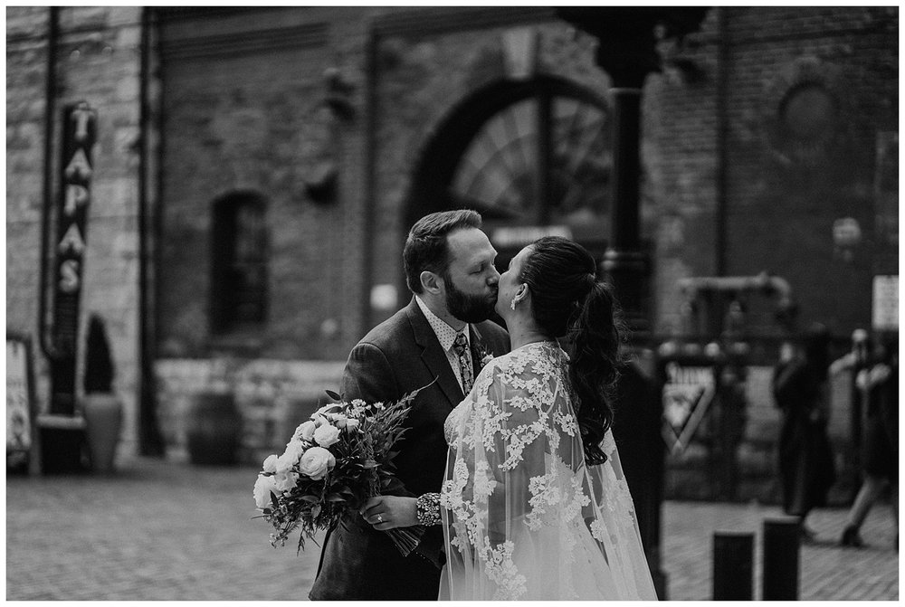 Katie Marie Photography | Archeo Wedding Arta Gallery Wedding | Distillery District Wedding | Toronto Wedding Photographer | Hamilton Toronto Ontario Wedding Photographer |_0009.jpg