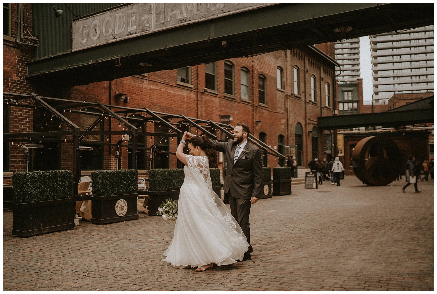 Katie Marie Photography | Archeo Wedding Arta Gallery Wedding | Distillery District Wedding | Toronto Wedding Photographer | Hamilton Toronto Ontario Wedding Photographer |_0033.jpg