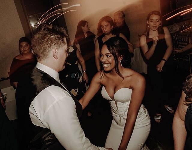 You can never go wrong with dance floor shots. 💃
.
Personally, I LOVE them. The stress of the day is over, the party is just beginning. The emotions, smiles, and of course the funny/drunk moments make for some great shots at the end of your gallery.