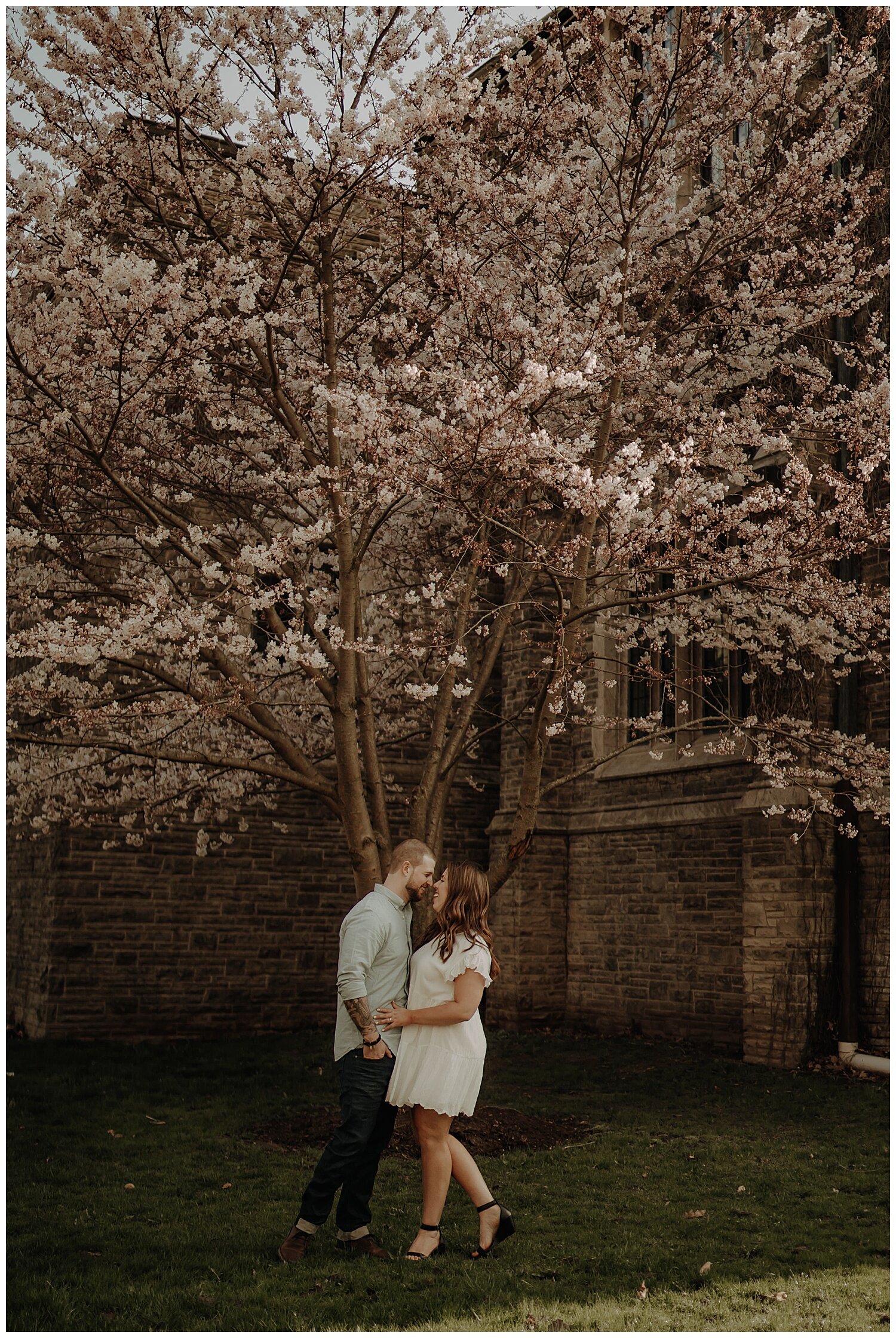 Katie Marie Photography_McMaster University Engagement Session_Hamilton Wedding Photographer_Mac Engagement Session_0013.jpg