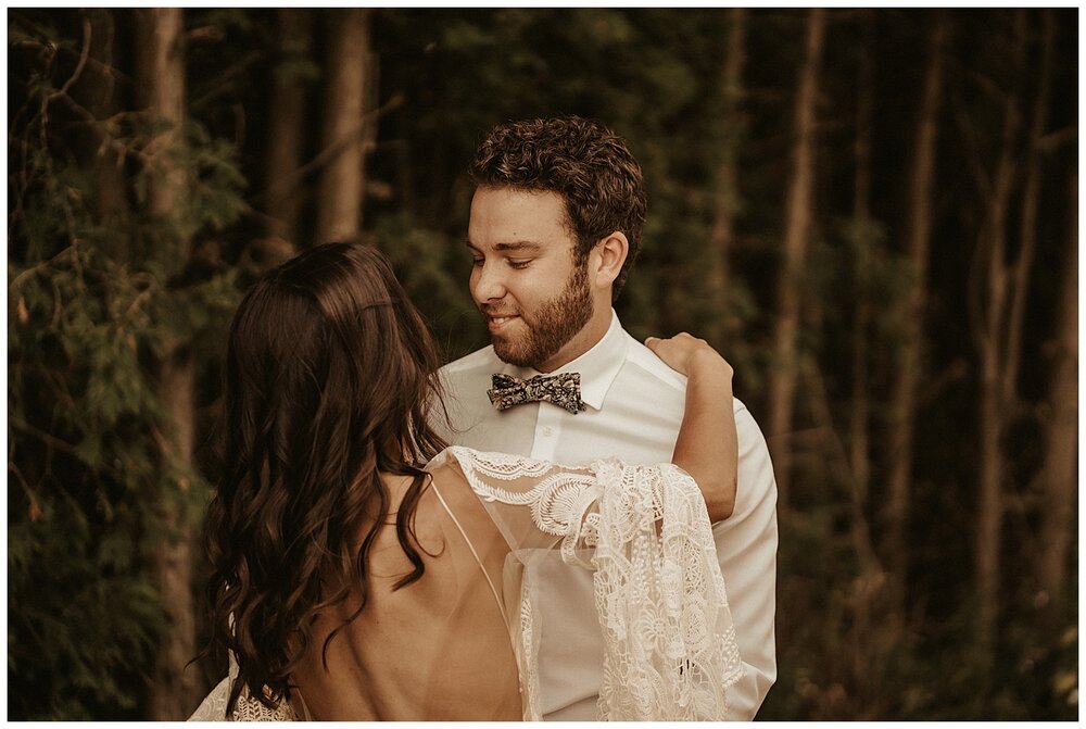 Tillsonburg_Backyard_Boho_Bohemian_Intimate_Wedding_Tillsonburg_Hamilton_Wedding_Photographer_0021.jpg