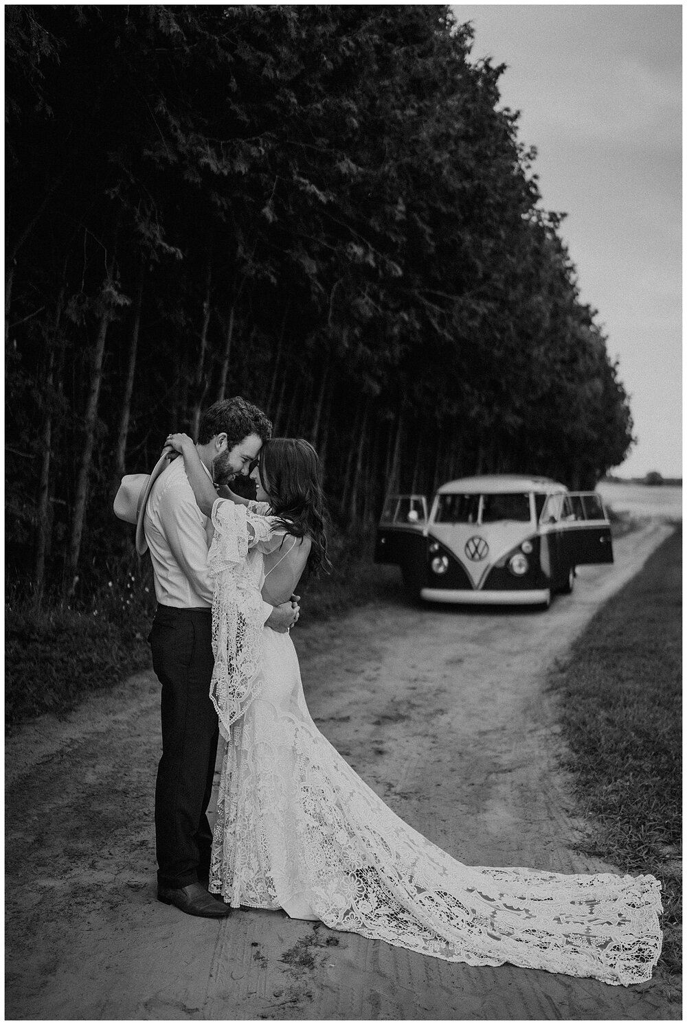 Tillsonburg_Backyard_Boho_Bohemian_Intimate_Wedding_Tillsonburg_Hamilton_Wedding_Photographer_0096.jpg