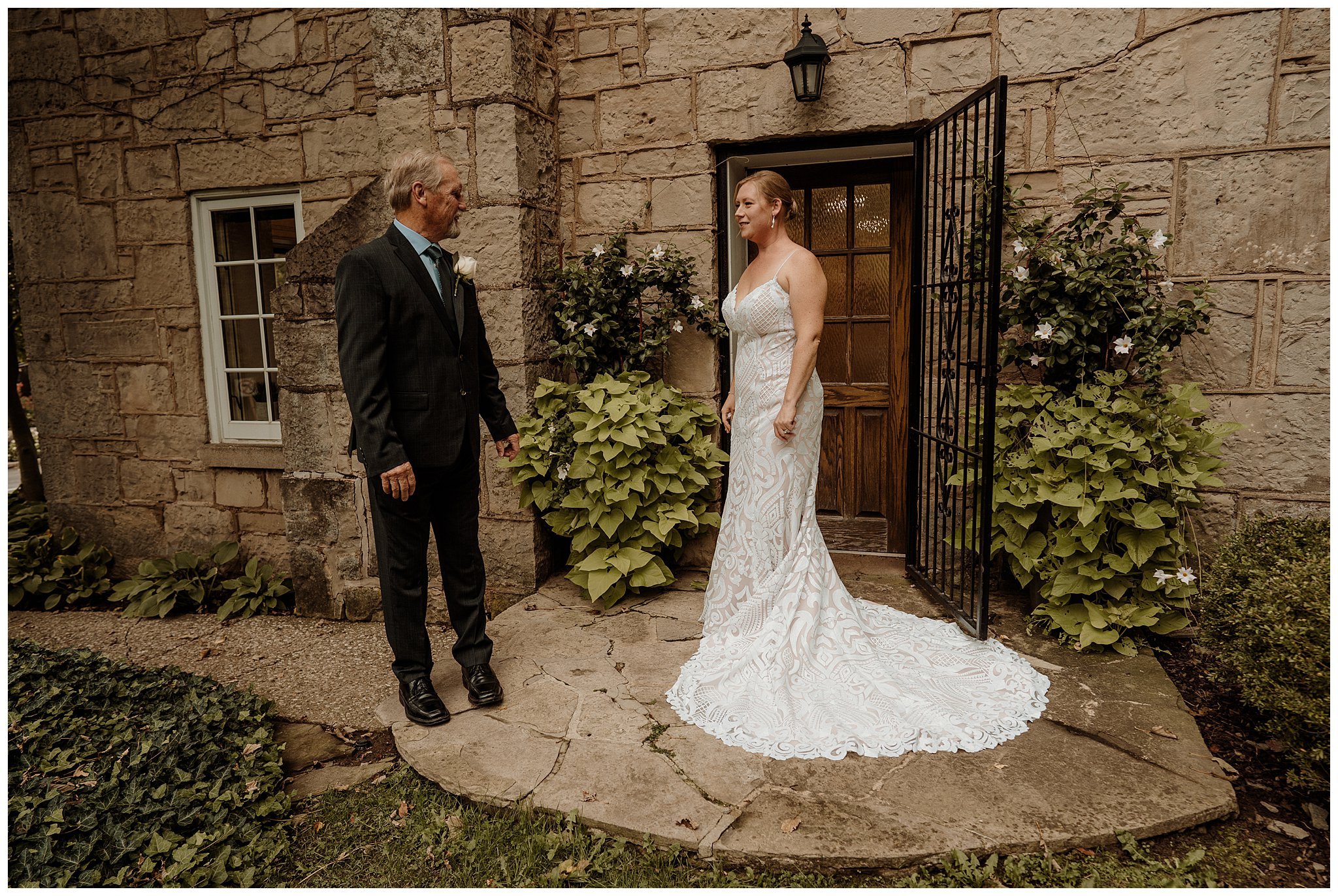 Ancaster Mill Outdoor Intimate Wedding_Katie Marie Photography_Hamilton Photographer_0020.jpg