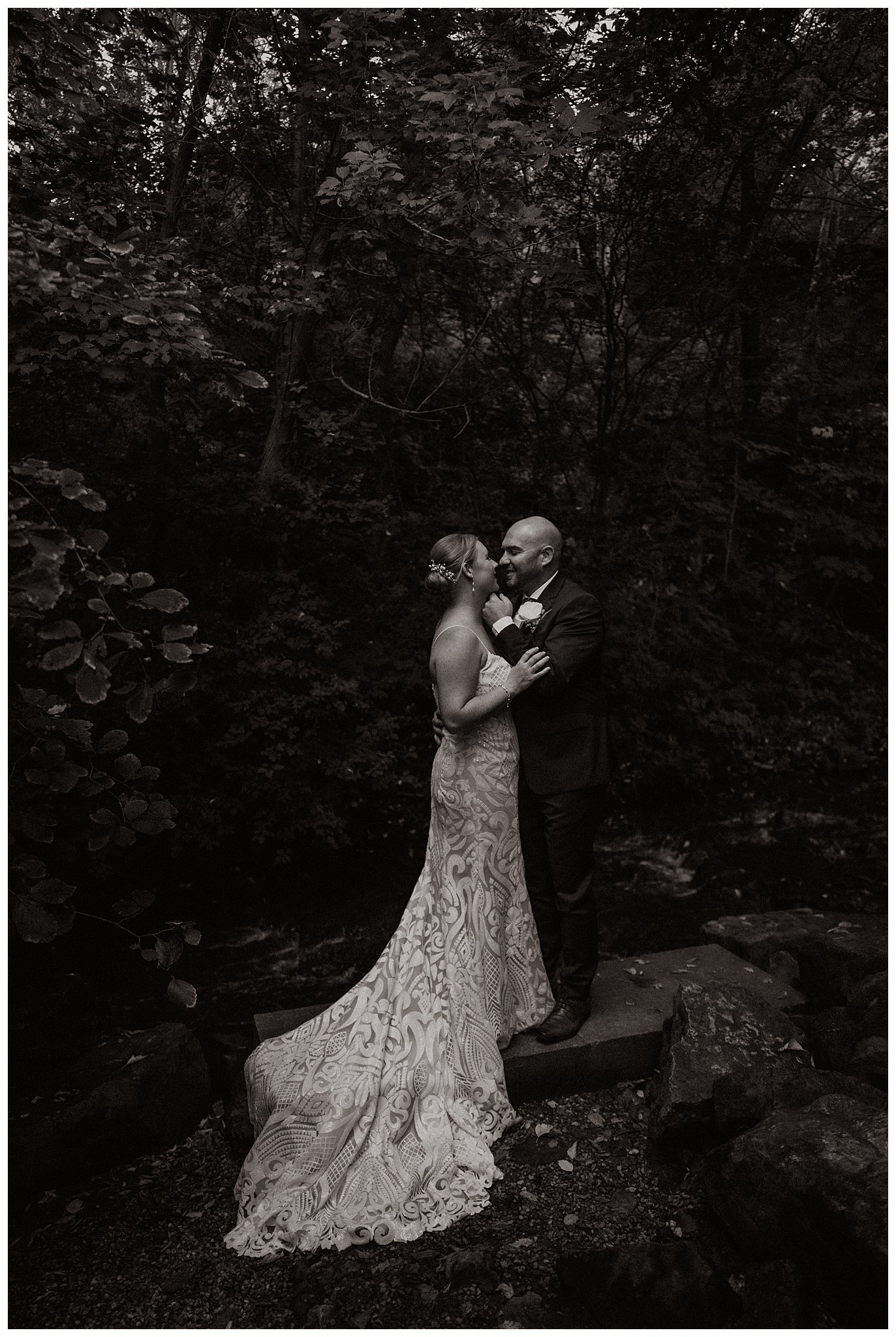 Ancaster Mill Outdoor Intimate Wedding_Katie Marie Photography_Hamilton Photographer_0038.jpg