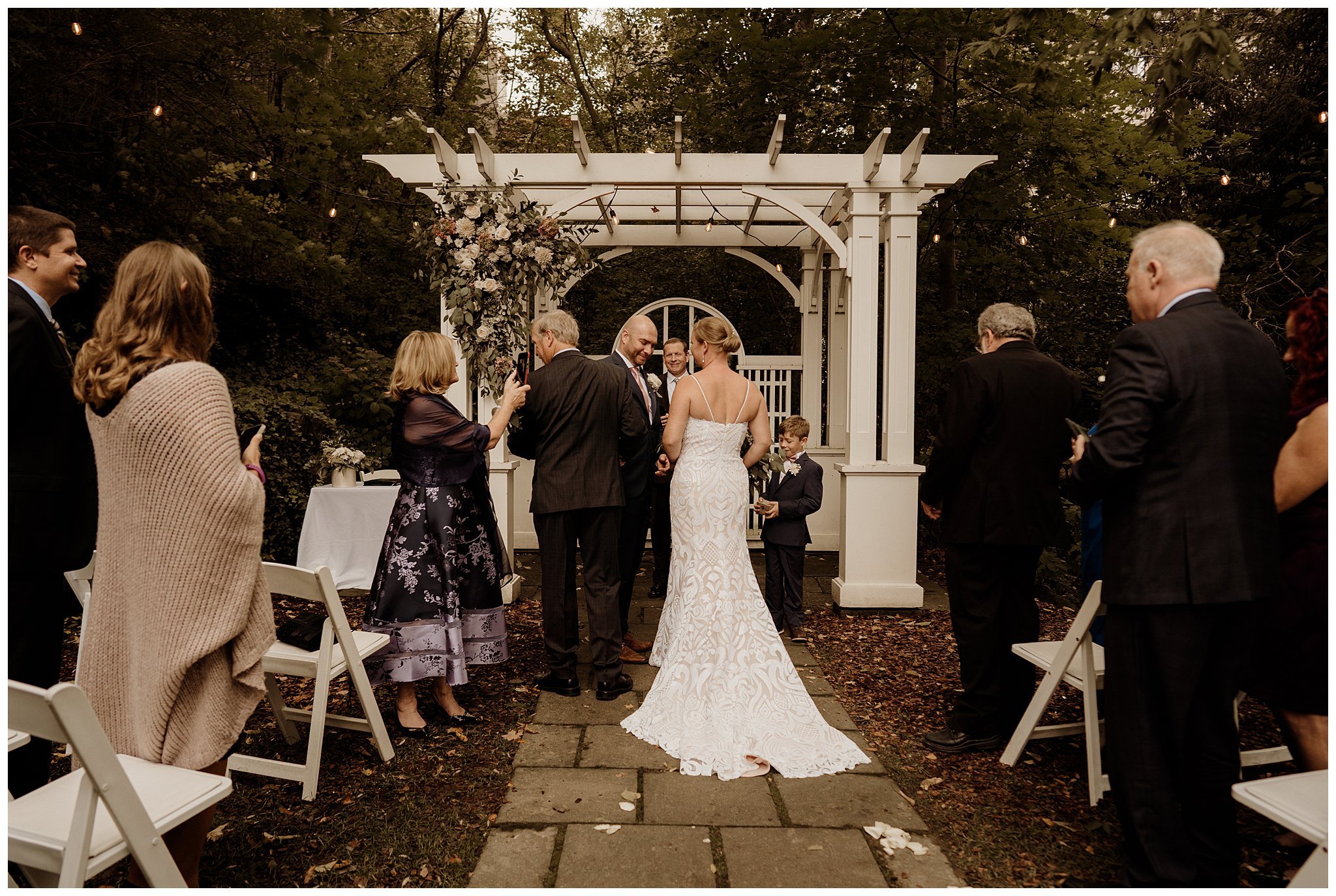 Ancaster Mill Outdoor Intimate Wedding_Katie Marie Photography_Hamilton Photographer_0063.jpg