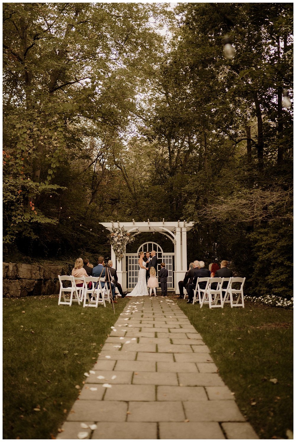 Ancaster Mill Outdoor Intimate Wedding_Katie Marie Photography_Hamilton Photographer_0071.jpg