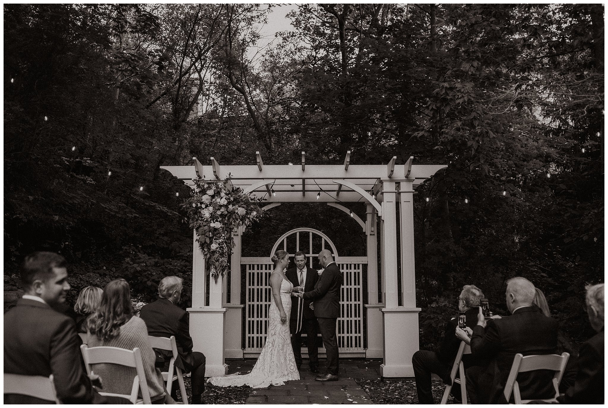 Ancaster Mill Outdoor Intimate Wedding_Katie Marie Photography_Hamilton Photographer_0074.jpg