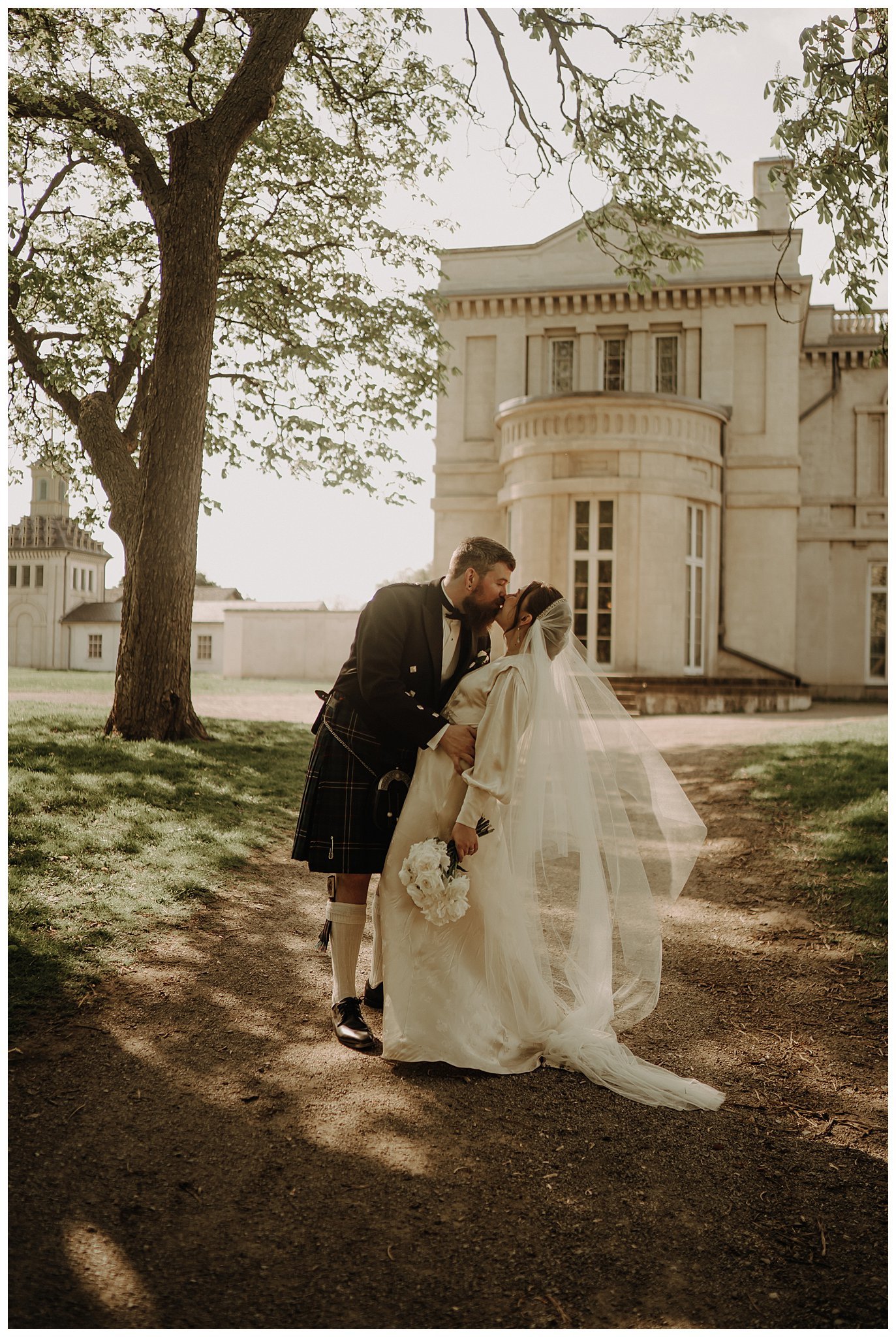 Hamilton_Ontario_Small_Intimate_Wedding_Dundurn_Castle_Vintage_Cinematic-Katie Marie Photography-Best Photographer Hamilton_0071.jpg