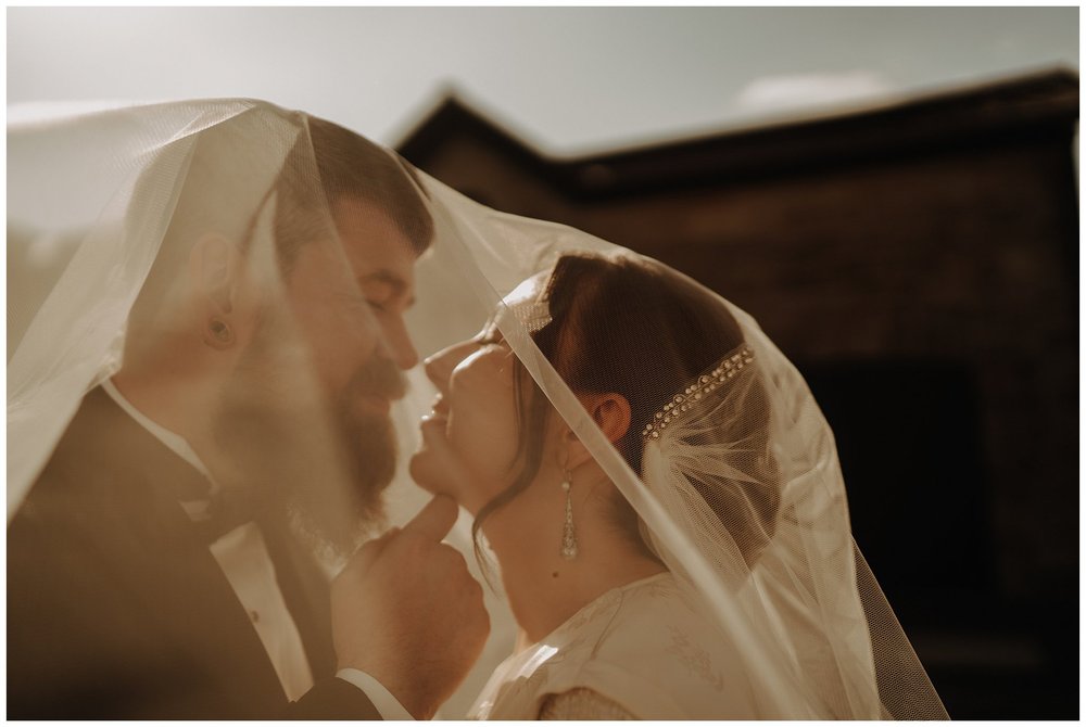 Hamilton_Ontario_Small_Intimate_Wedding_Dundurn_Castle_Vintage_Cinematic-Katie Marie Photography-Best Photographer Hamilton_0086.jpg