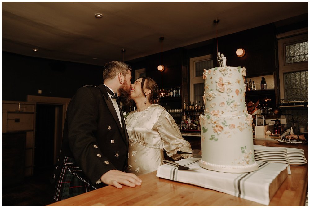 Hamilton_Ontario_Small_Intimate_Wedding_Dundurn_Castle_Vintage_Cinematic-Katie Marie Photography-Best Photographer Hamilton_0146.jpg