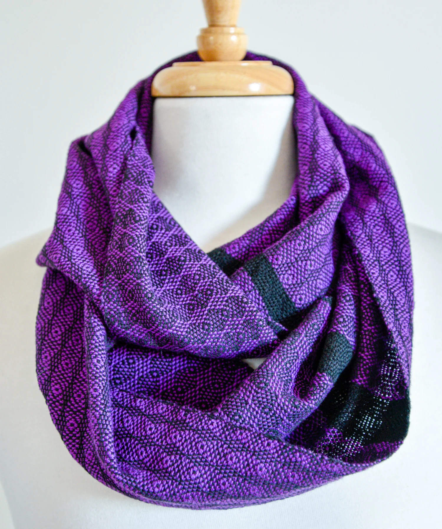 HandwovenCottonScarf_PeacockPurple1.jpg
