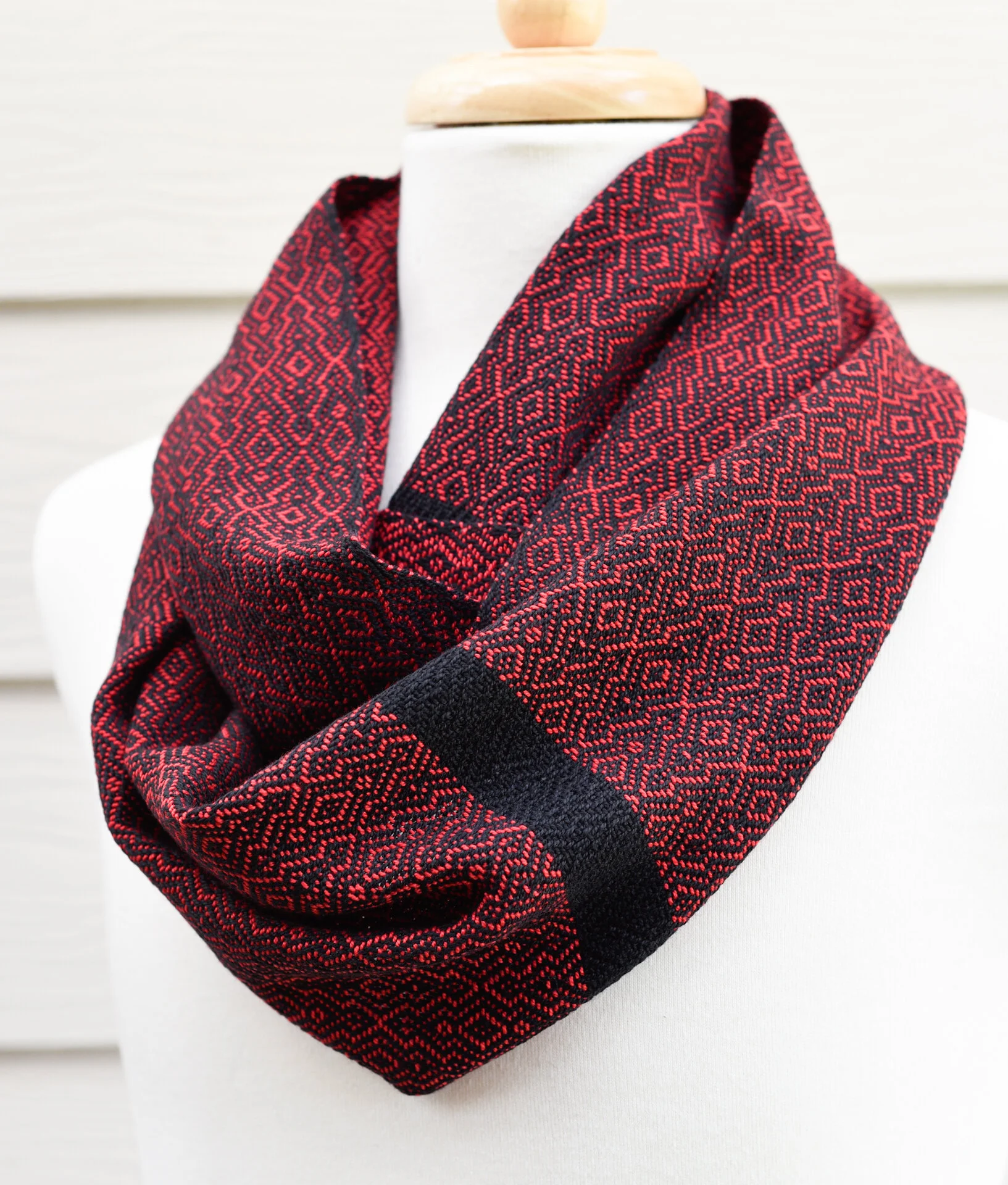 HandwovenCottonScarf_RedOverground1.jpg