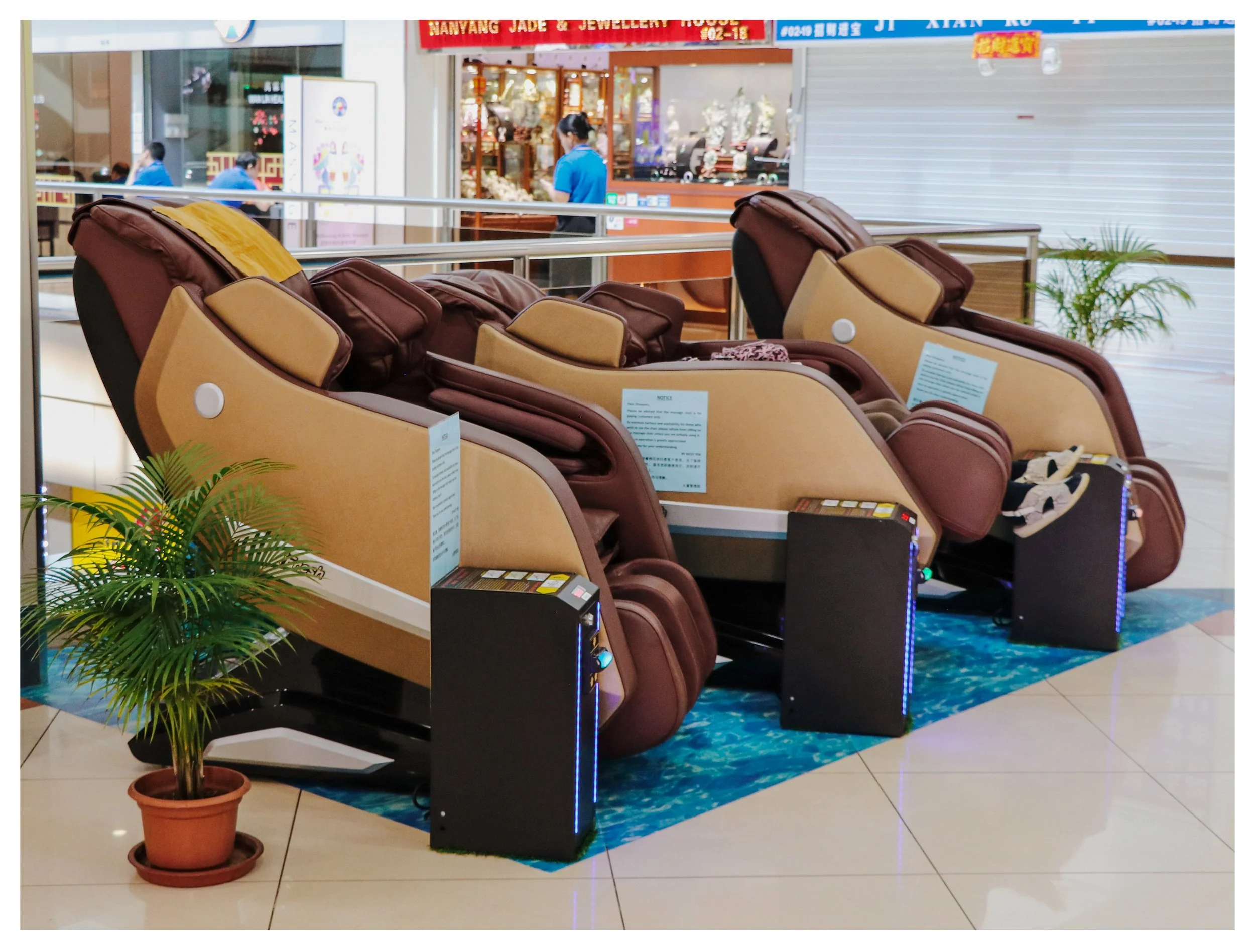 Untitled-4_0000_Ghosts 11.jpg