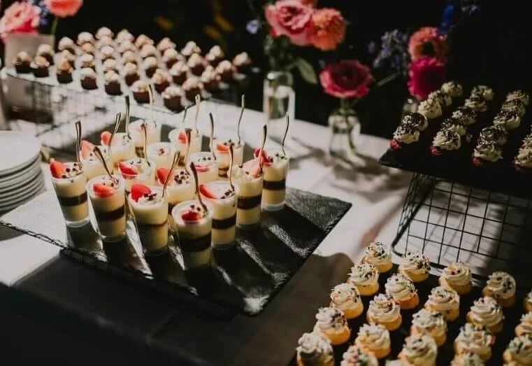 dessert bar catering service