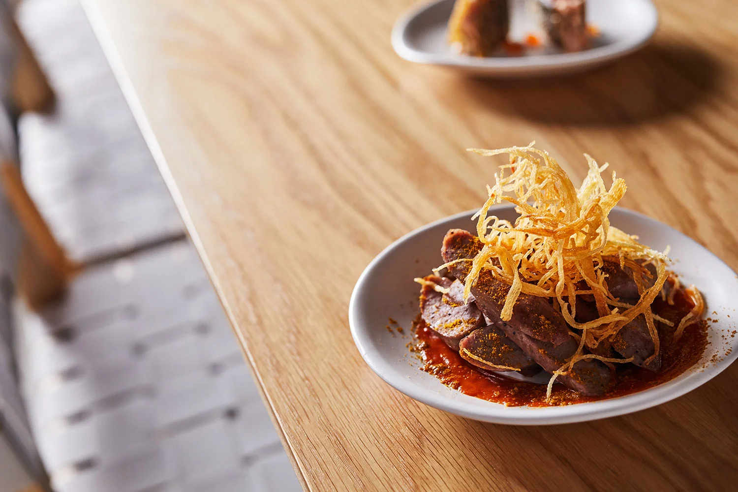 Berlin-style-duck-currywurst,-crisp-potatoes-20181211-Messer-12.jpg