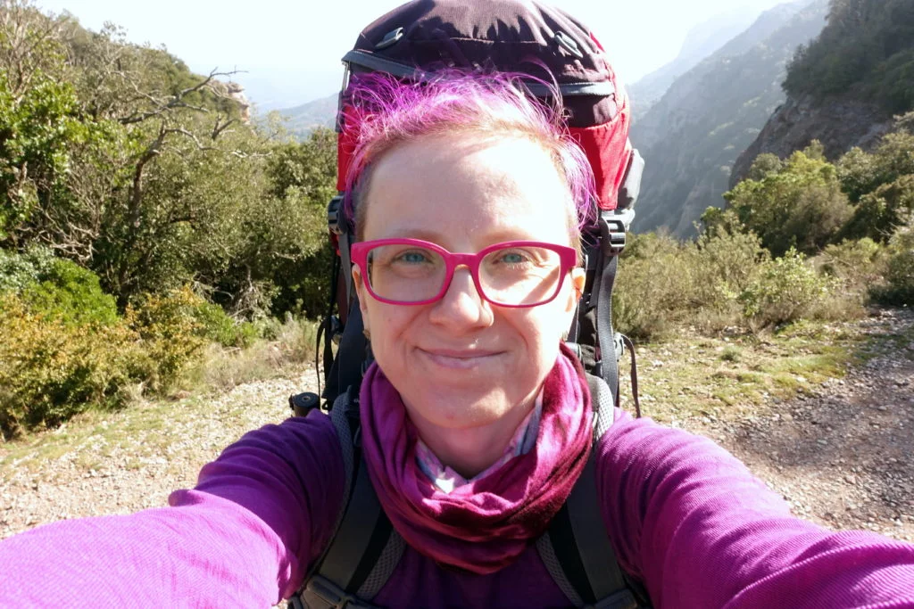 Check out the awesome hiking benefits backed by science! Hit the trails today and heal your body and soul! | Hiking and Camping | Mental Health | Anxiety | Fitness | Wellness |