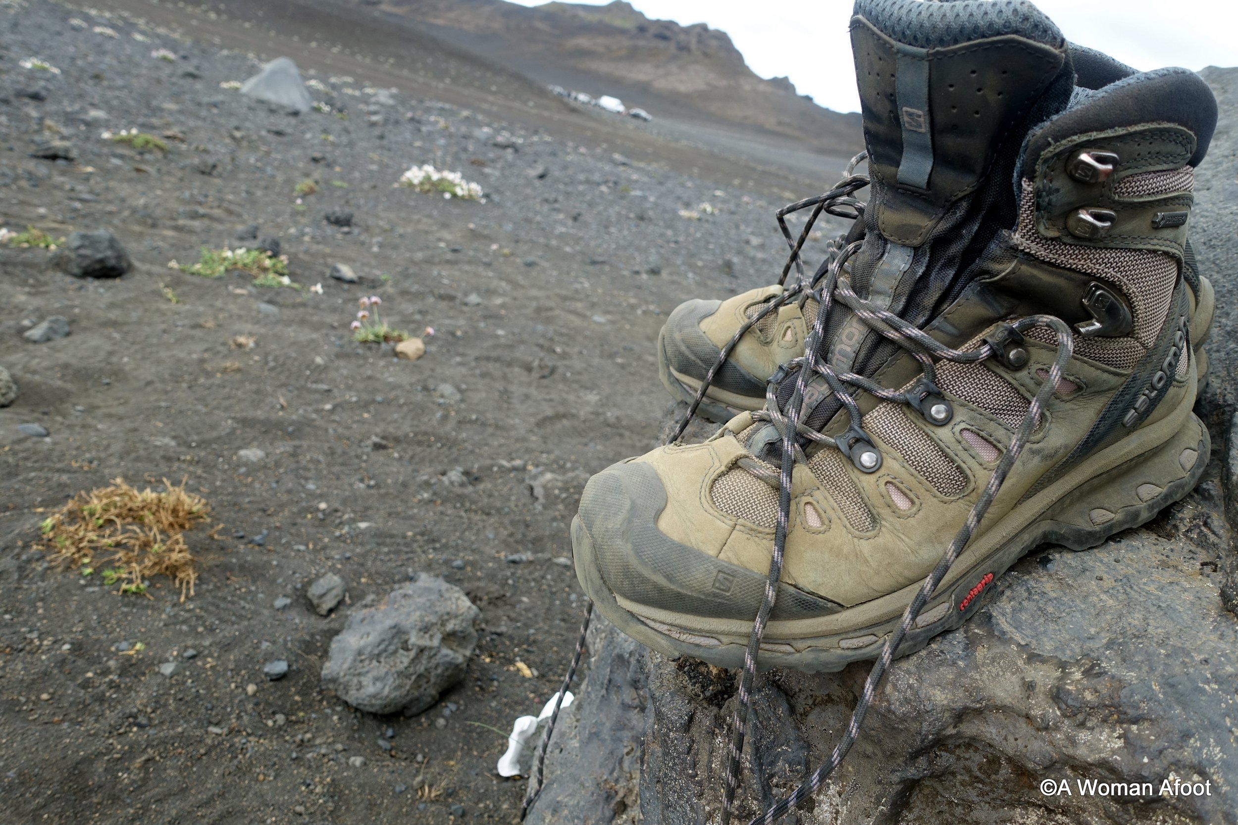 salomon hiking boots reviews