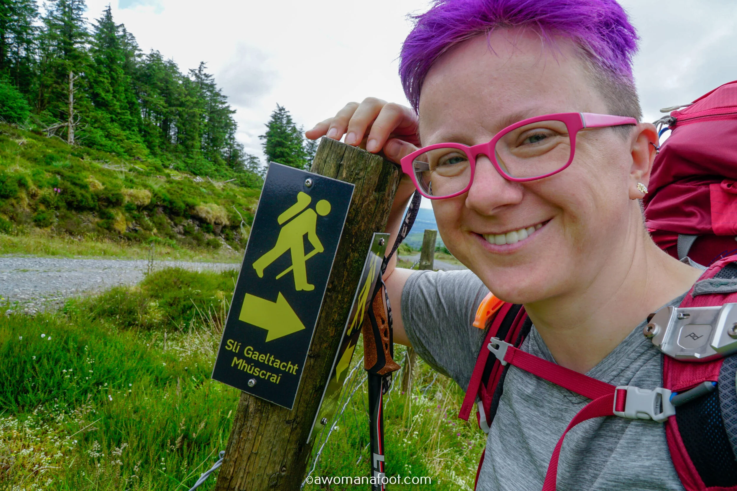 Hiking Solo the beautiful Sli Gaeltacht Mhuscrai trail in Ireland! First part: from Millstreet to Ballyvourney @ awomanafoot.com | Irish Trails | Hiking in Ireland | Active holidays in Ireland | West Cork Trails | Female Solo Hikers | European Trails | #Ireland #Hiking #FemaleSoloTravel #Trails #SliGaeltachtMhuscrai #Cork #HikingSolo