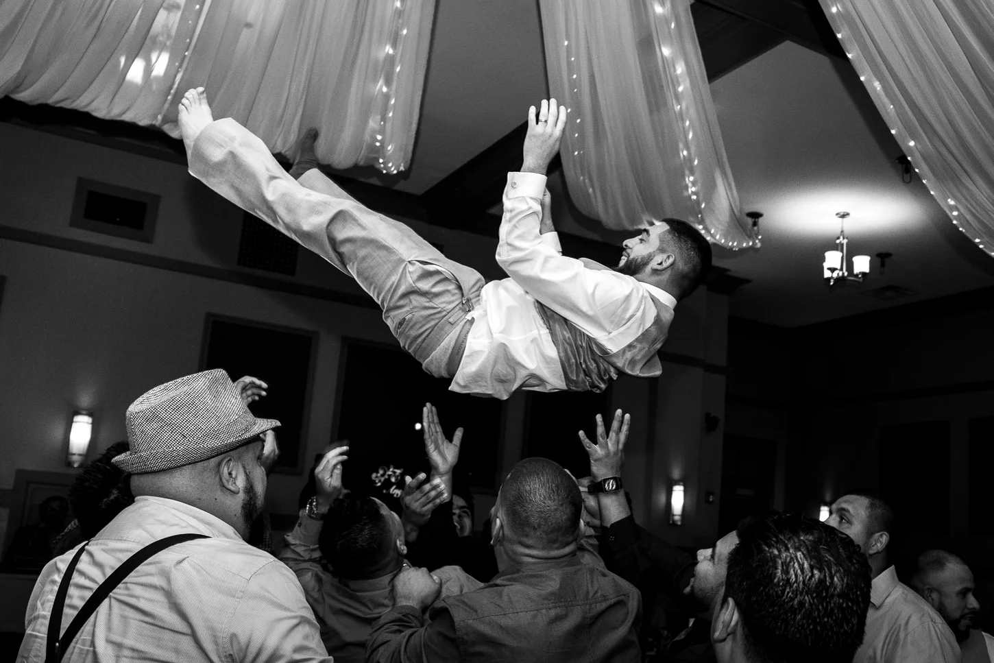 Chicago_Documentary_Wedding_Photographer-30.jpg
