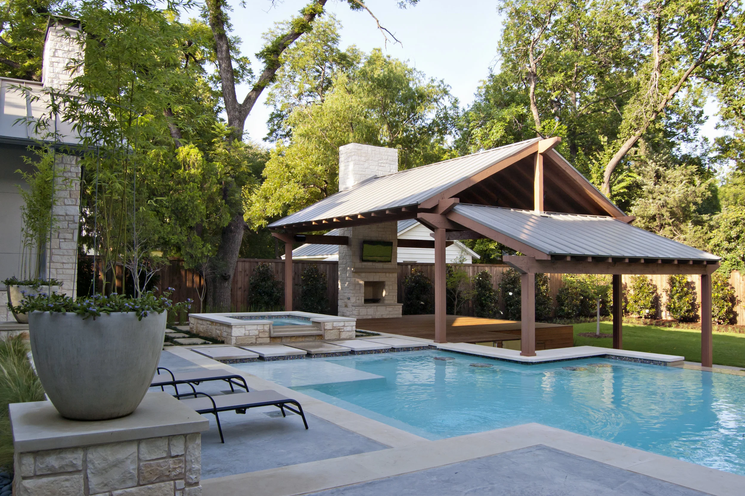 Sayles-Roth 015.jpg