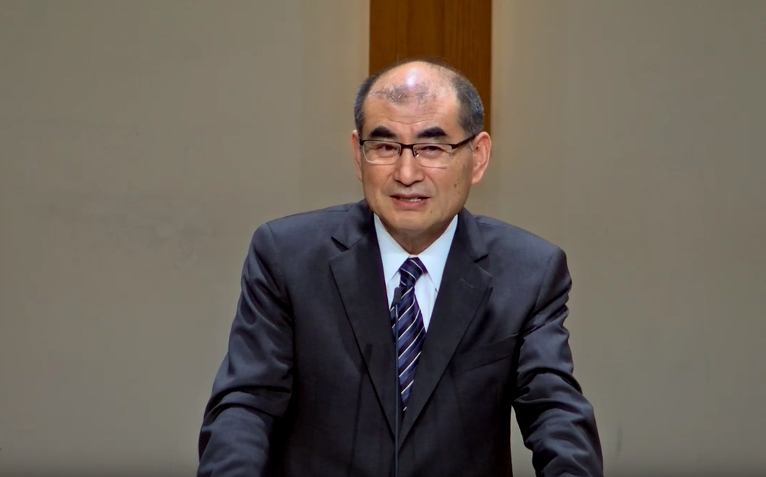 그는 우리의 화평