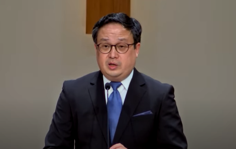 과거를 돌아보며 미래를 꿈꾸라