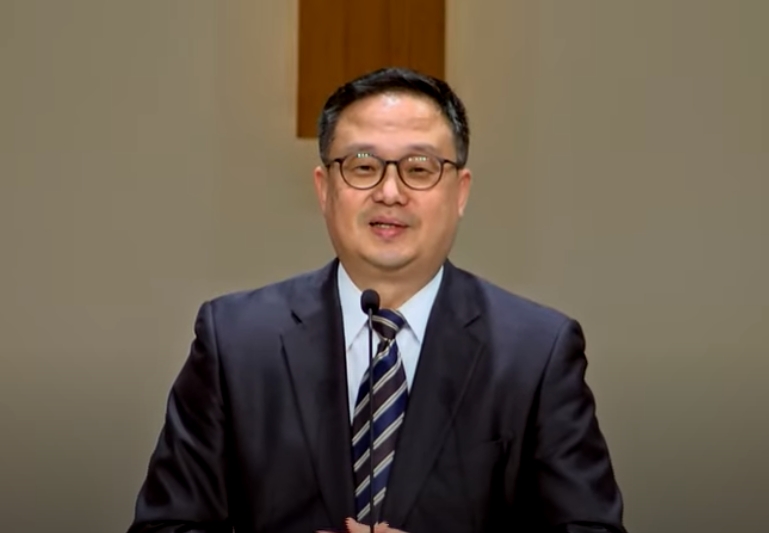 먼저 기도하고 나서 행동하라