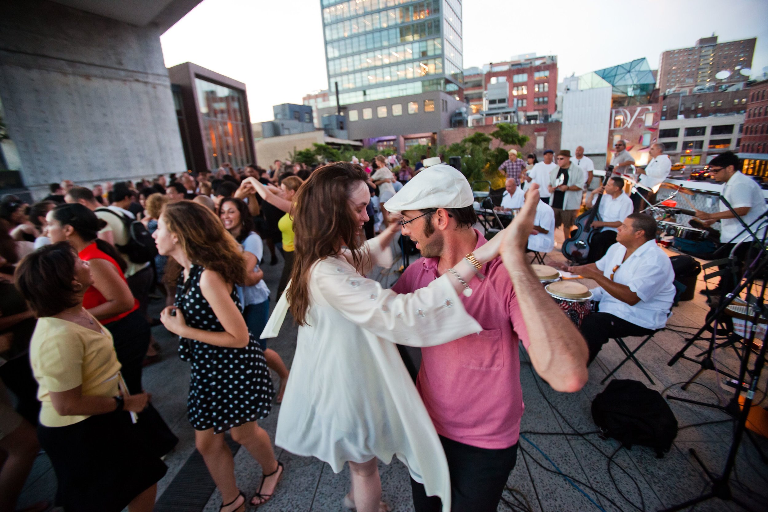 ¡Arriba! Salsa Nights