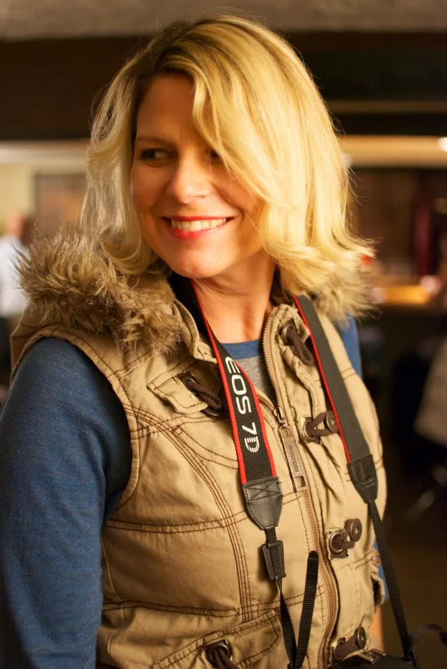 Lisa Photographer.jpg