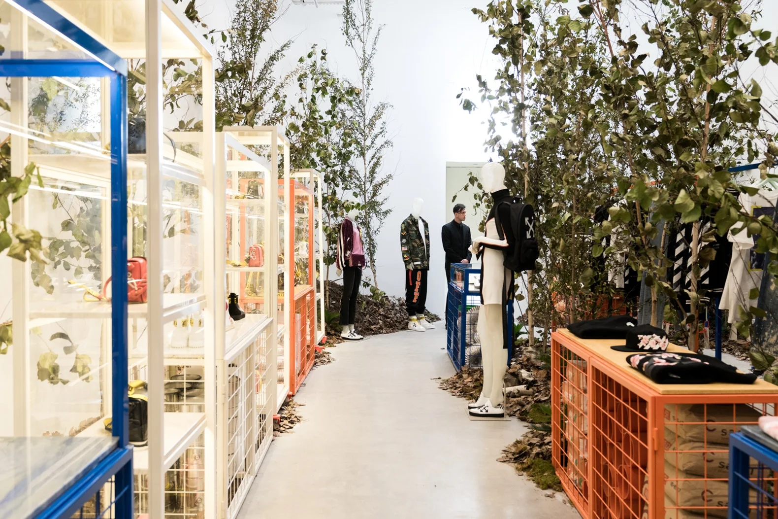 http-%2F%2Fhypebeast.com%2Fimage%2F2017%2F07%2Finside-off-white-empty-gallery-store-new-york-city-10.jpg