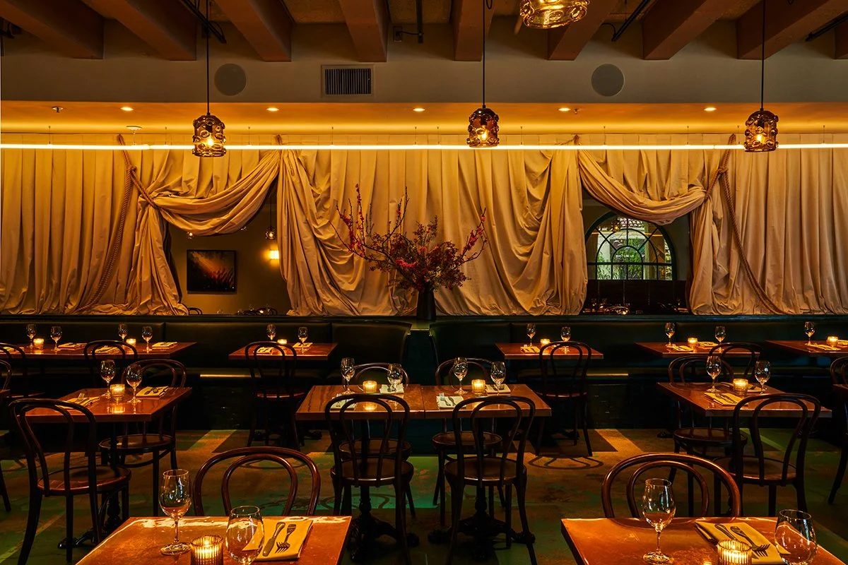 Bar Chelou - LU3189.JPG