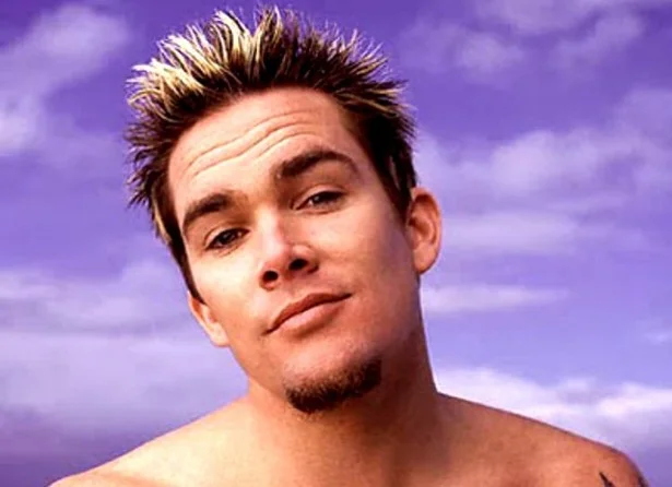 CONTRIBUTORS' NOTES TO FROSTED TIPS REVIEW: A JOURNAL OF LITERATURE AND ART