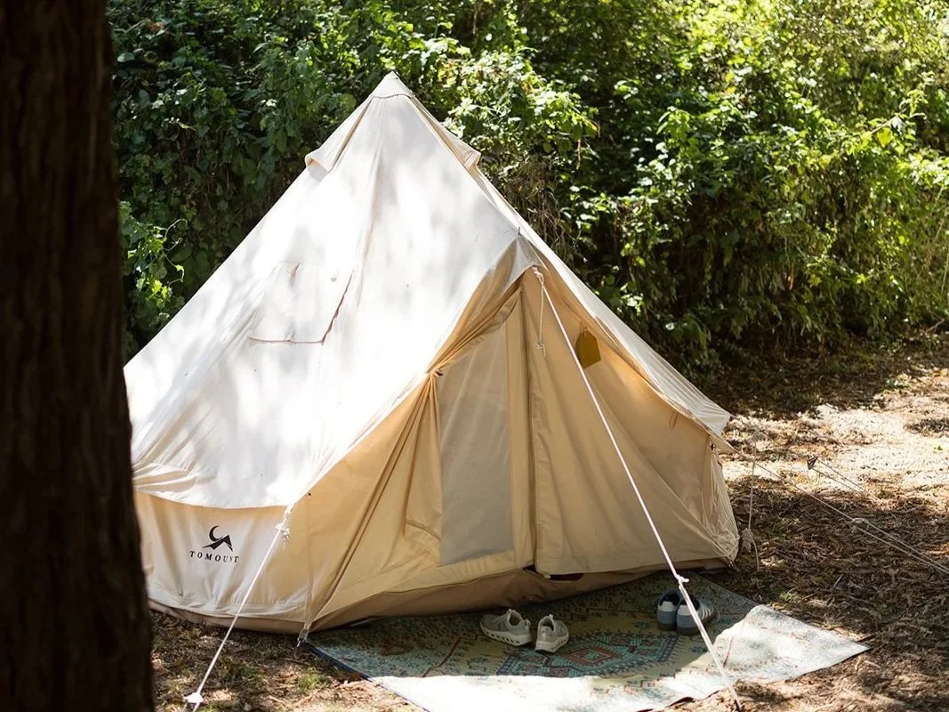 10%27+bell+tent+exterior+2.jpg