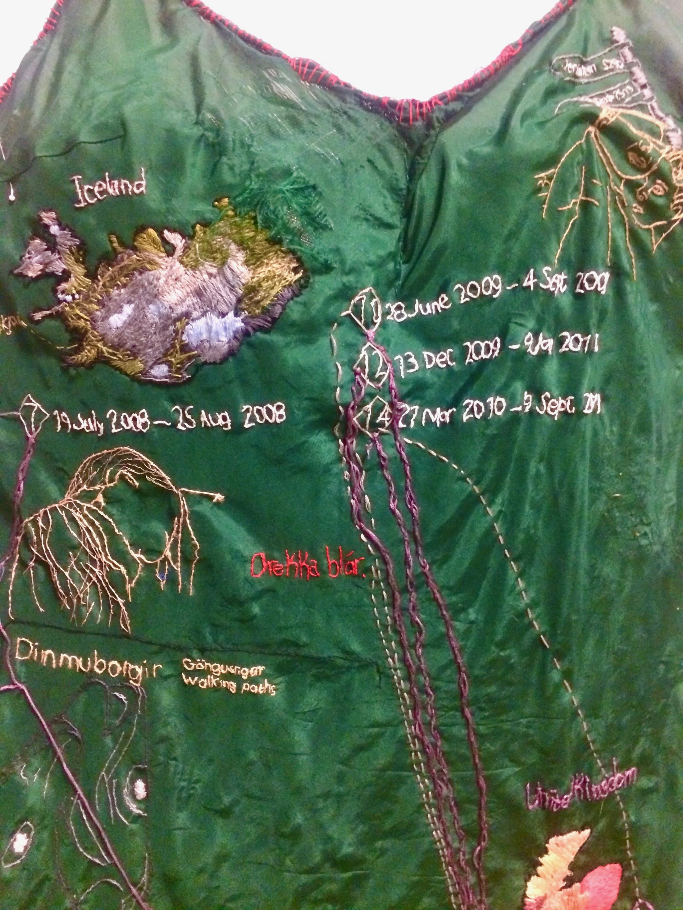 “ U K / I cel and / M e xi co , S e pt emb er 2 0 0 7- S e pt emb er 2 0 1 0” [DETAIL]
Hand embroidery on deconstructed silk dress.