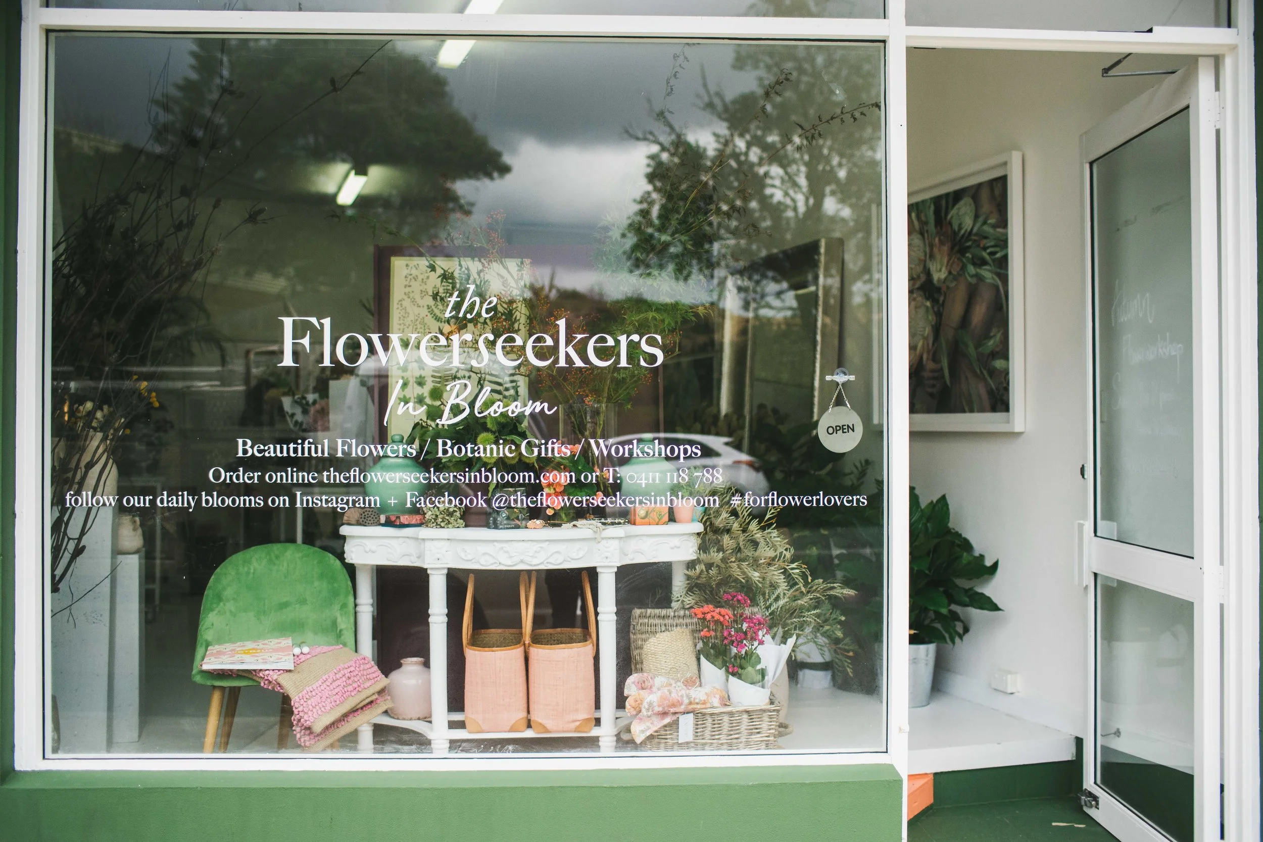Flowerseekers in Bloom, Wamberal