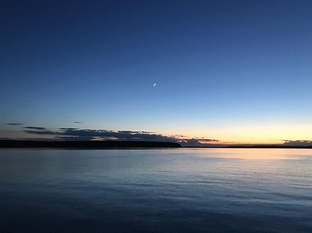 I saw a crescent moon the other night. It was perfect. /// #crescentmoon #latergram #nofilter #nofilterneeded #lakemiltona #minnesotalakes #lakelife #afterglow #twilight #epic #vast