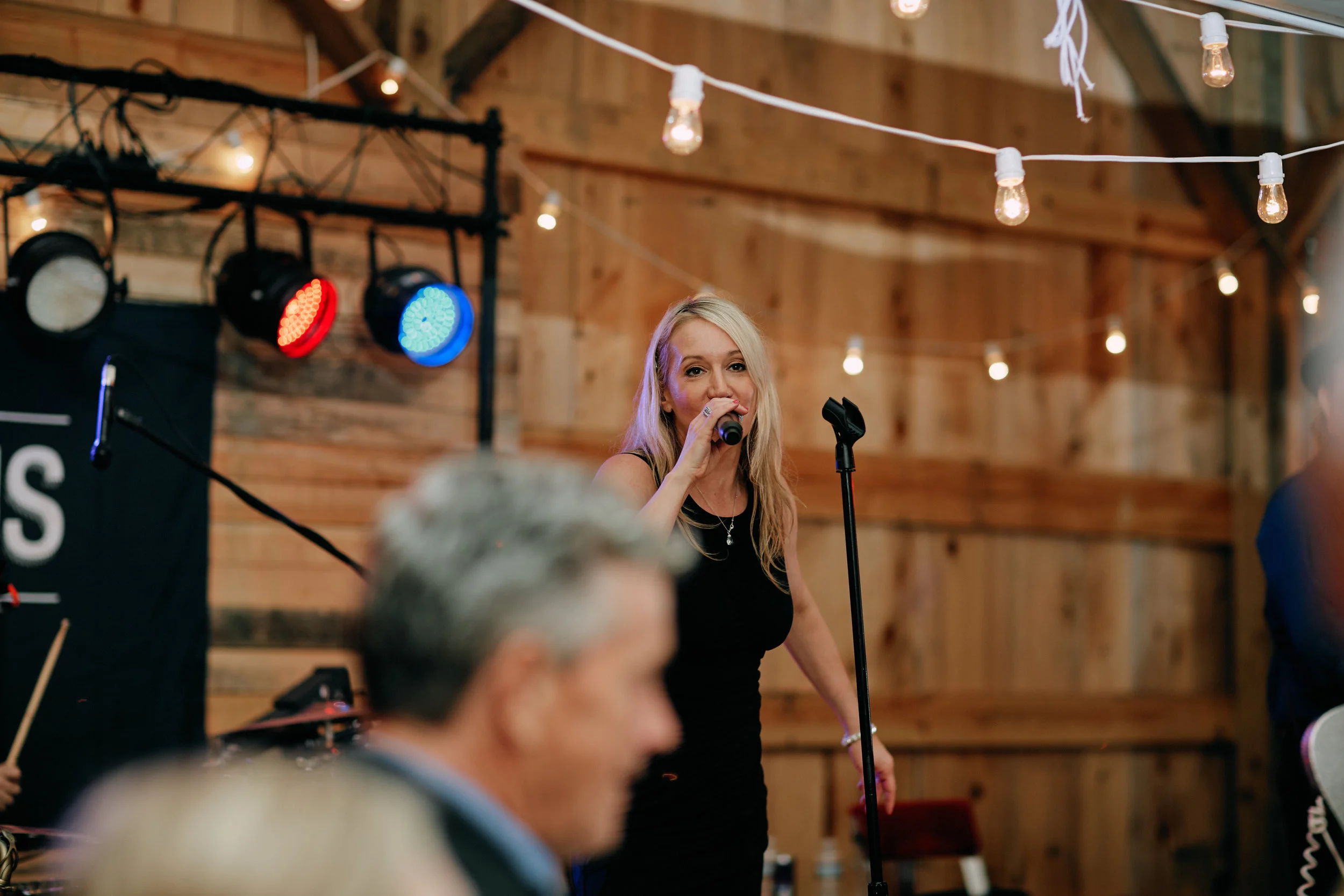 Rachael & Mike 959 copy.jpg