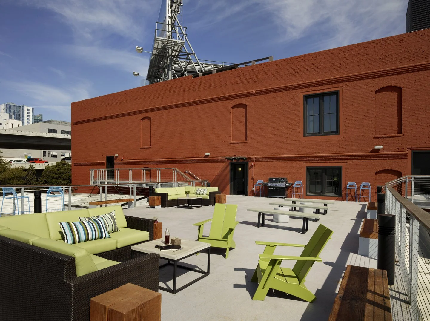 weebly-headquarters-office-HjOCPdhv6G-full-width.jpg