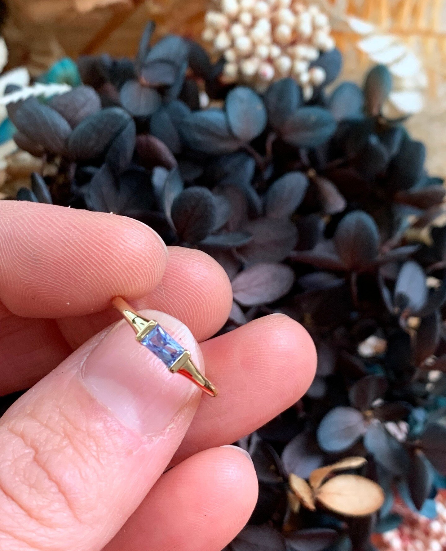 How beautiful is this baguette cut pale blue Sapphire? I sourced this stone from Hong Kong, this shade of blue is almost impossible to find and I'm so glad that I did!