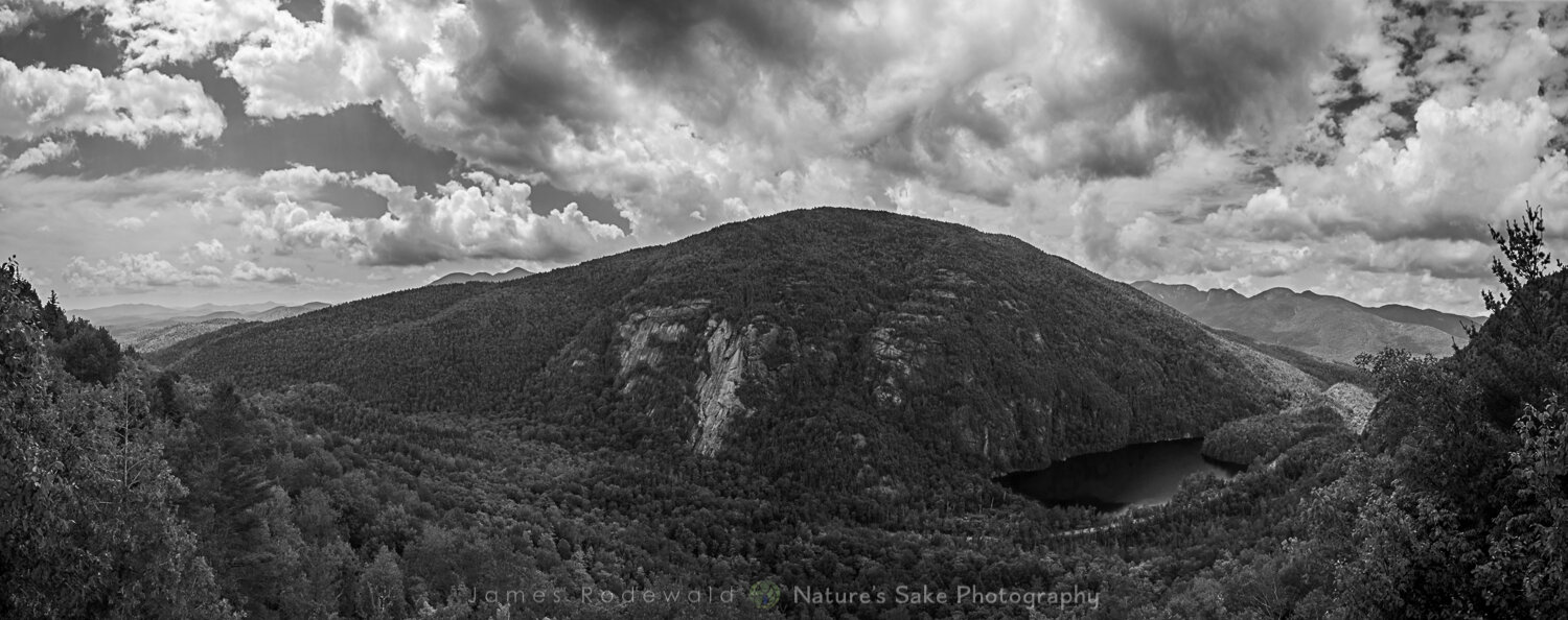  Round mountain rains. 