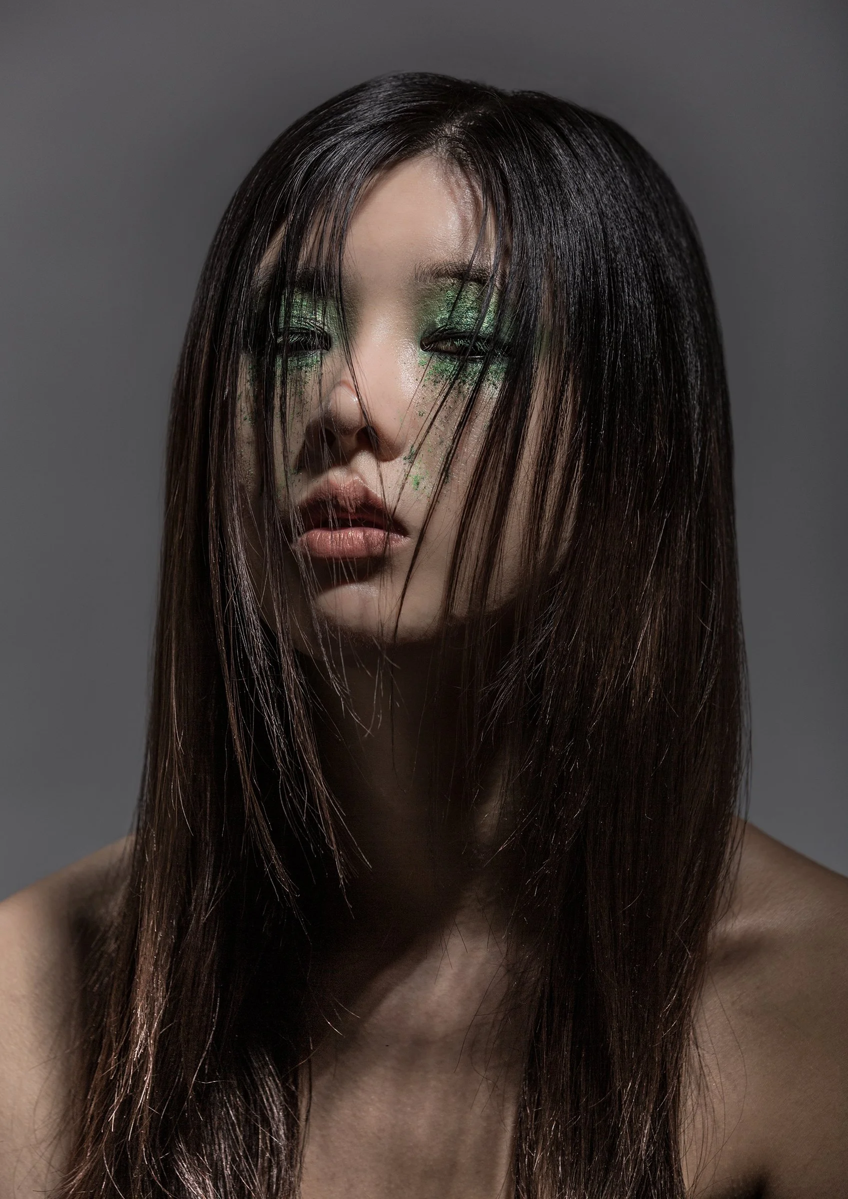 'only 2% of the world
having green eyes'  
MUA: Meghan Baxter • Model: Momo